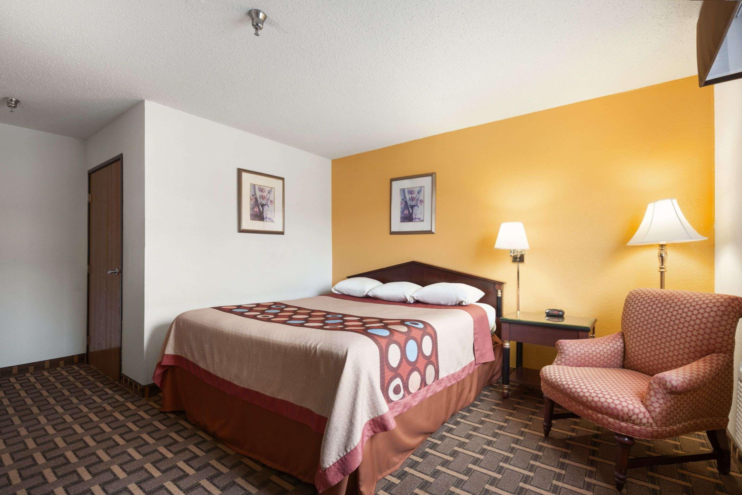 Brookville Inn Екстер'єр фото